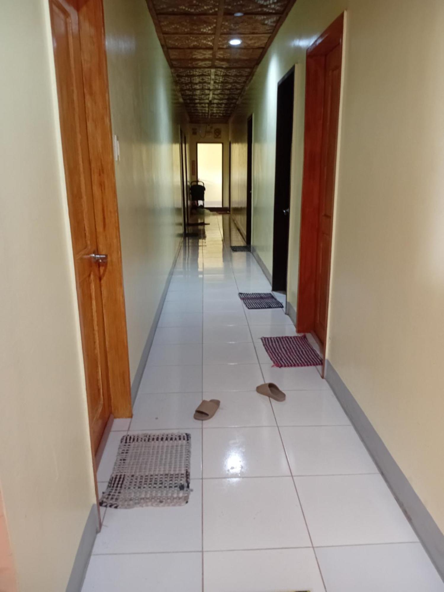 Edgar'S Guest House Moalboal Exterior foto